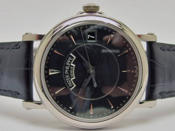 Patek Philippe CALATRAVA 5153G Offiziersgehäuse